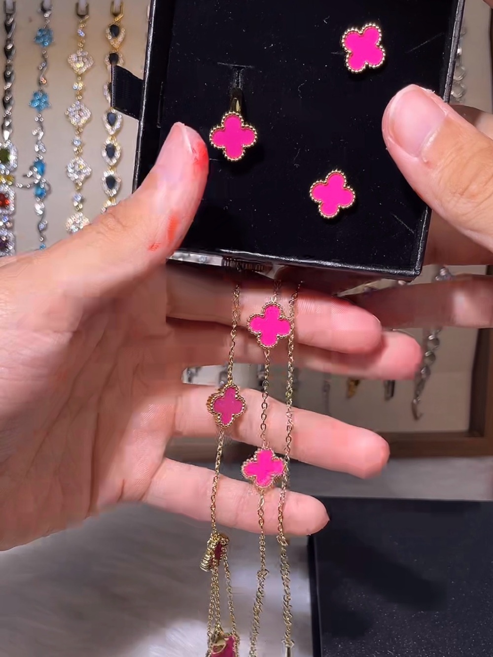 Gold-Tone Pink Clover Pendant Necklace and Earring Set